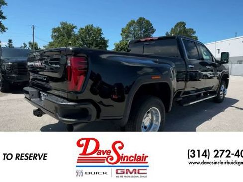 New 2026 GMC Sierra 3500 Denali w/ Denali Reserve Package AWD/4WD image 8