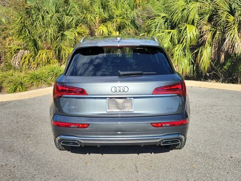 Certified 2025 Audi Q5 2.0T Premium Plus image 5
