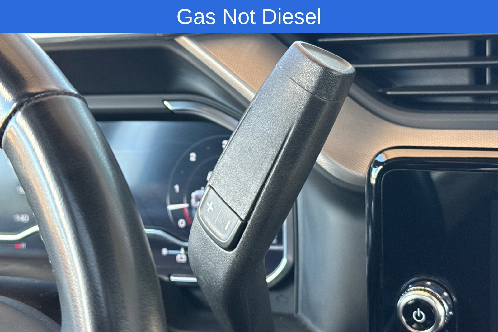Used 2024 GMC Sierra 3500 Denali AWD/4WD image 25