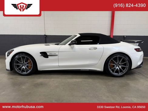 Used 2020 Mercedes-Benz AMG GT R image 4