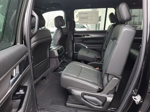 New 2026 Jeep Grand Wagoneer 4WD image 6