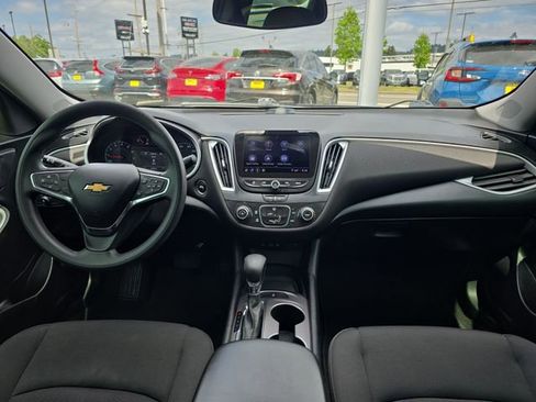 Used 2021 Chevrolet Malibu LS FWD image 8