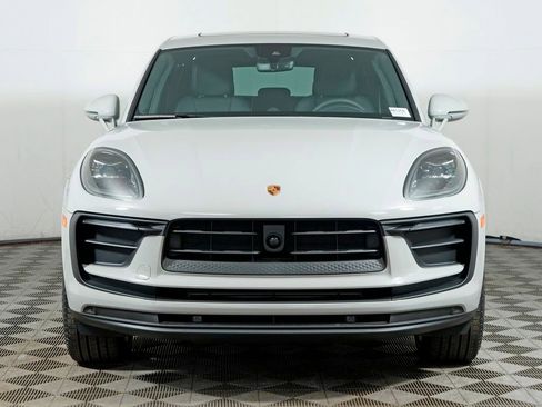 New 2026 Porsche Macan image 10
