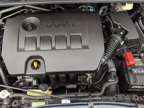 Used 2018 Toyota Corolla SE FWD image 30