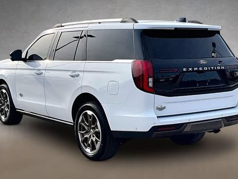 Used 2025 Ford Expedition King Ranch AWD/4WD image 9