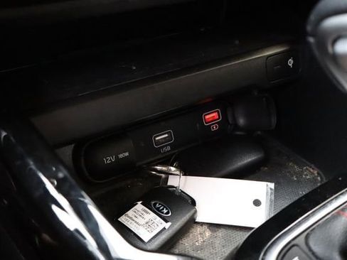 Used 2020 Kia Soul GT-Line Turbo FWD image 25