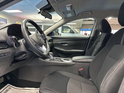 Used 2025 Nissan Sentra SV image 21
