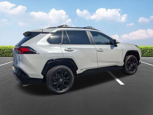 Certified 2023 Toyota RAV4 SE w/ Convenience Package image 4