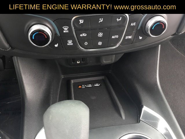 Used 2024 Chevrolet Traverse LT w/ Rear Camera Mirror Package AWD/4WD image 21