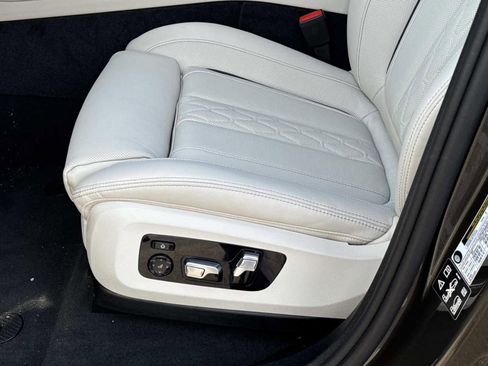 New 2026 BMW X6 xDrive40i w/ Executive Package AWD/4WD image 19