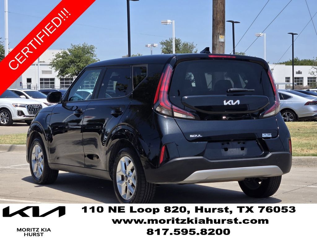 Certified 2024 Kia Soul LX w/ Option Group 015 FWD image 3
