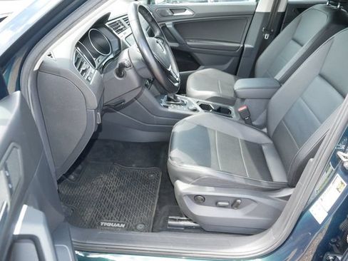 Used 2019 Volkswagen Tiguan SE AWD/4WD image 13