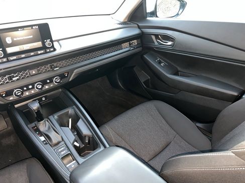 Used 2024 Honda Accord EX image 22