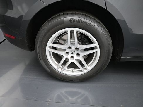 Certified 2021 Porsche Macan image 31