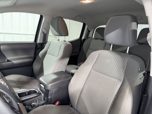 Used 2023 Toyota Tacoma SR image 18
