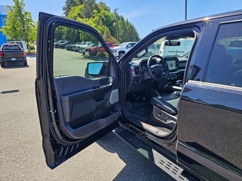 Used 2022 Ford F150 Raptor w/ Equipment Group 801A High AWD/4WD image 11