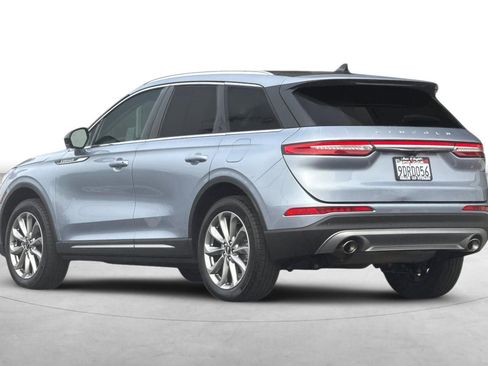 Used 2022 Lincoln Corsair FWD w/ Premium Package image 4