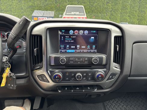 Used 2019 Chevrolet Silverado 1500 LT w/ All Star Edition AWD/4WD image 23