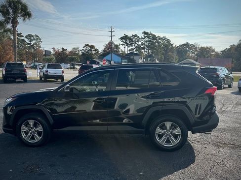 Used 2023 Toyota RAV4 XLE w/ Convenience Package image 4