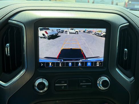 Used 2023 GMC Sierra 2500 Denali w/ Denali Ultimate Package AWD/4WD image 11