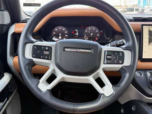 Used 2024 Land Rover Defender 130 X-Dynamic SE AWD/4WD image 14