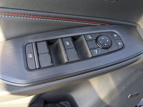 New 2026 Nissan Sentra SR w/ SR Premium Package FWD image 21