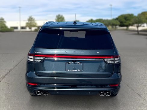 Certified 2022 Lincoln Aviator Grand Touring w/ Equipment Group 301A image 7