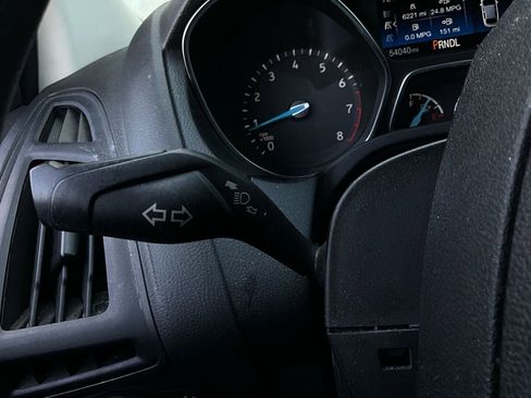 Used 2018 Ford Focus SE image 28