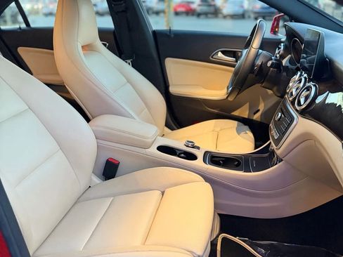 Used 2018 Mercedes-Benz CLA 250 image 17