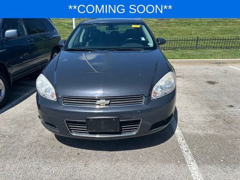 Used 2008 Chevrolet Impala LT FWD image 2