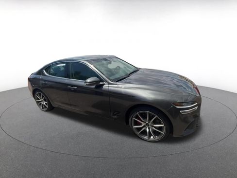 Used 2025 Genesis G70 2.5T AWD/4WD image 2