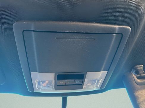 Used 2017 Ford Explorer XLT w/ Equipment Group 202A image 25