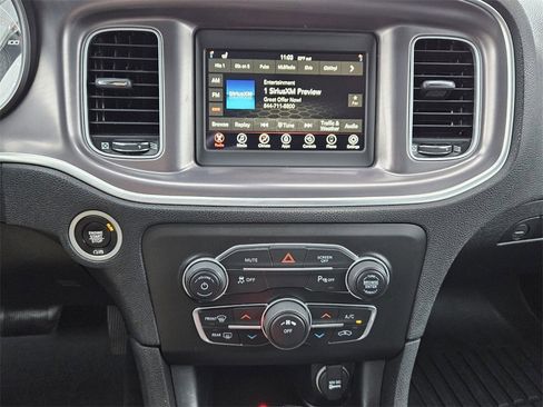 Used 2021 Dodge Charger SXT w/ Leather Interior Group image 17