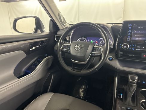 Used 2022 Toyota Highlander Limited AWD/4WD image 28