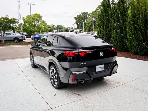 Used 2026 BMW X2 xDrive28i AWD/4WD image 9