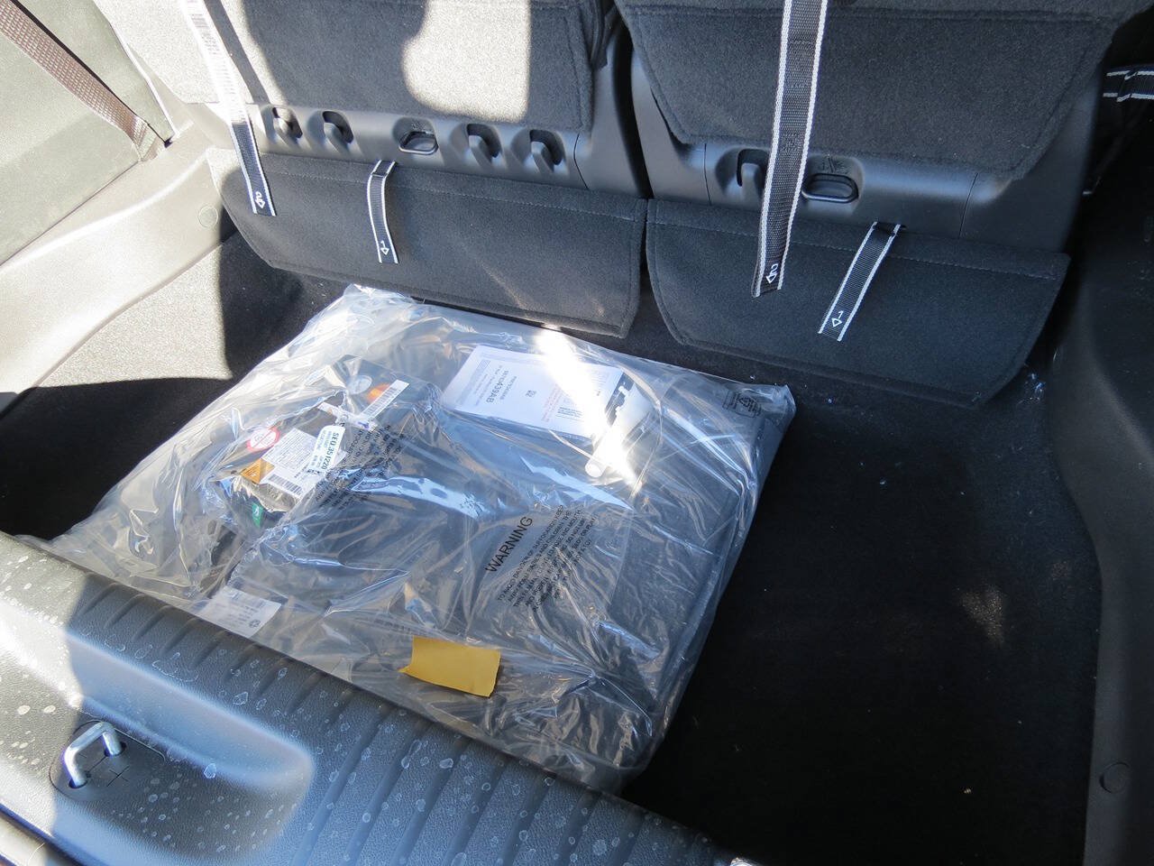 Used 2027 Chrysler Pacifica Select FWD image 19