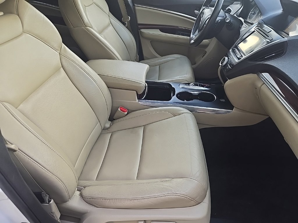 Used 2016 Acura MDX w/ Technology Package AWD/4WD image 32