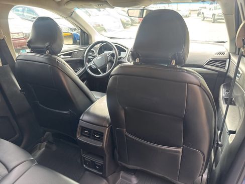 Used 2018 Ford Edge SEL w/ Equipment Group 201A image 14
