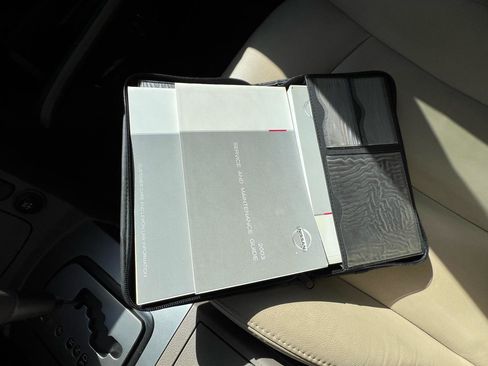 Used 2003 Nissan Altima 3.5 SE image 56