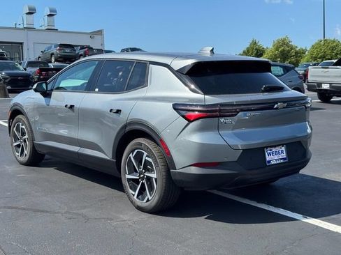 New 2026 Chevrolet Equinox EV LT w/ Comfort Package FWD image 3