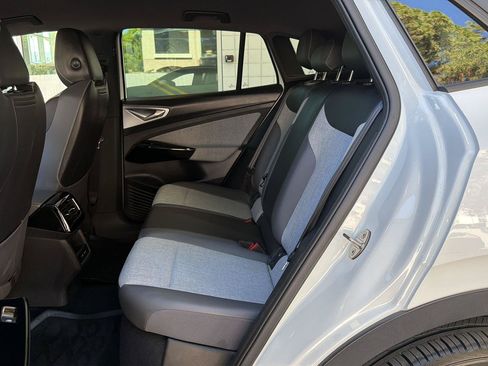 Certified 2023 Volkswagen ID.4 Pro RWD image 16