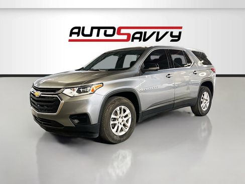 Used 2021 Chevrolet Traverse LS AWD/4WD image 3