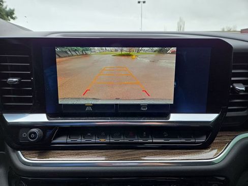 Used 2025 Chevrolet Silverado 1500 LT Trail Boss w/ Protection Package AWD/4WD image 26