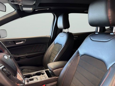 Certified 2023 Ford Edge ST-Line AWD/4WD image 10