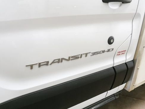 Used 2023 Ford Transit 350 DRW RWD image 7