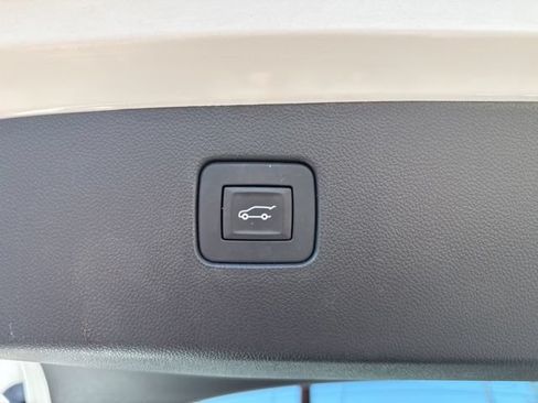 Used 2024 Buick Envista Preferred w/ Convenience I Package FWD image 18