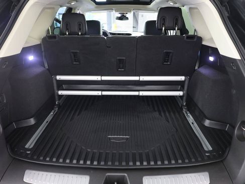 Used 2019 Cadillac XT5 Premium Luxury FWD image 24