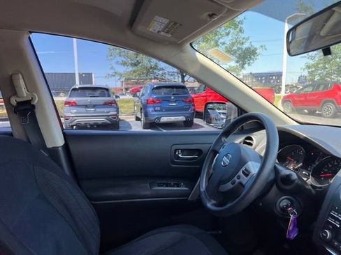 Used 2015 Nissan Rogue S w/ Convenience Package AWD/4WD image 30