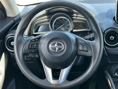 Used 2016 Scion iA FWD image 18
