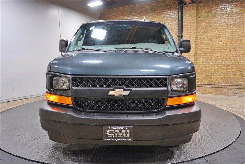 Used 2017 Chevrolet Express 3500 LS RWD image 4